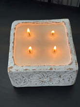 Load image into Gallery viewer, Bohemian Floral Clay Candles
