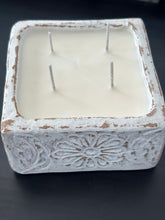Load image into Gallery viewer, Bohemian Floral Clay Candles
